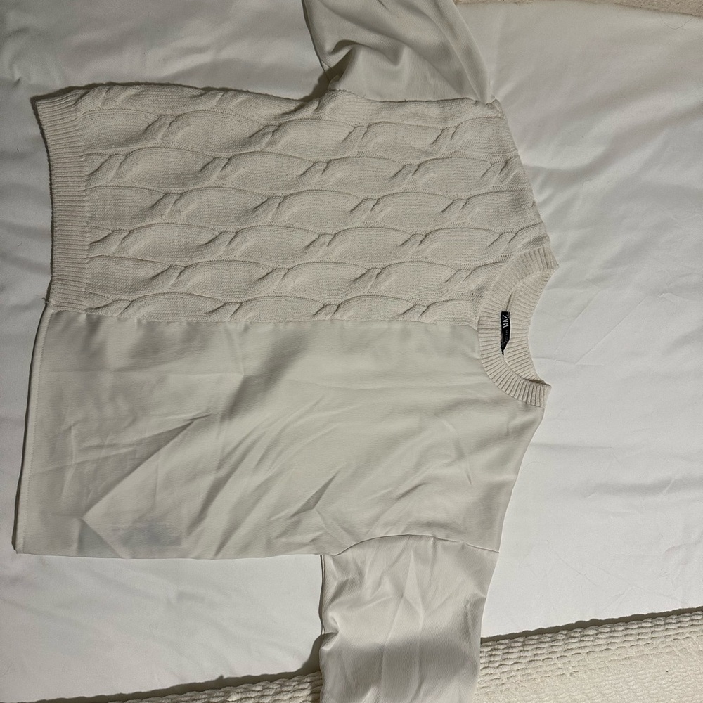 Zara Cream Cable Knit Sweatshirt